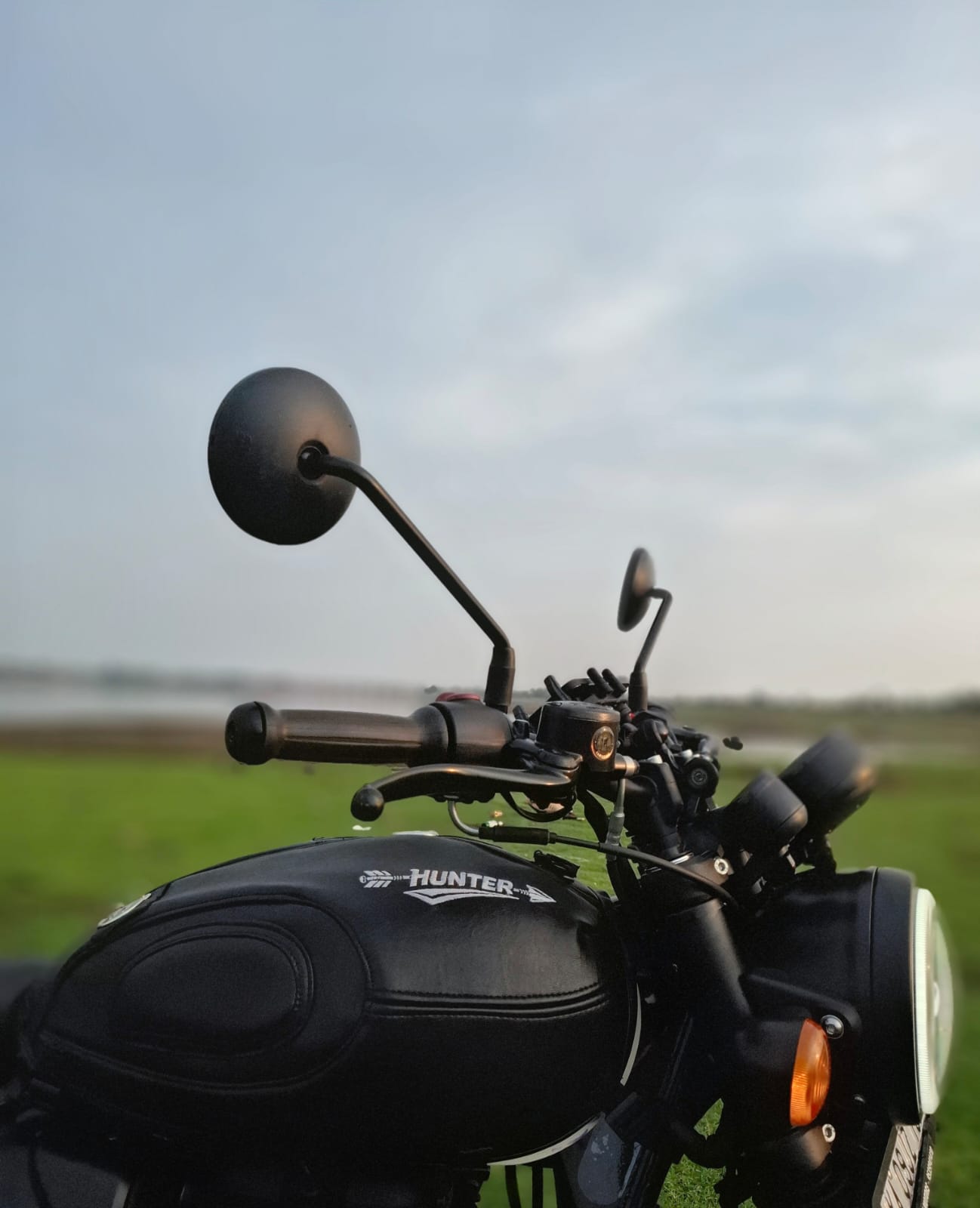 Hunter 350 Synthetic leather Tank Cover